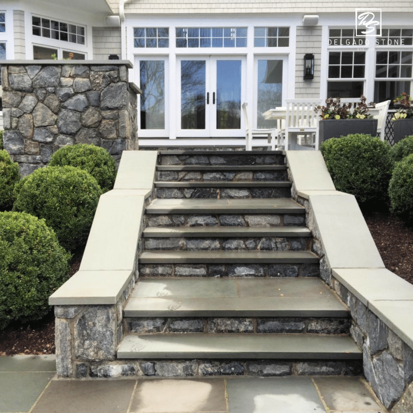 Liberty Hill New England Thinstone Veneer Delgado Stone